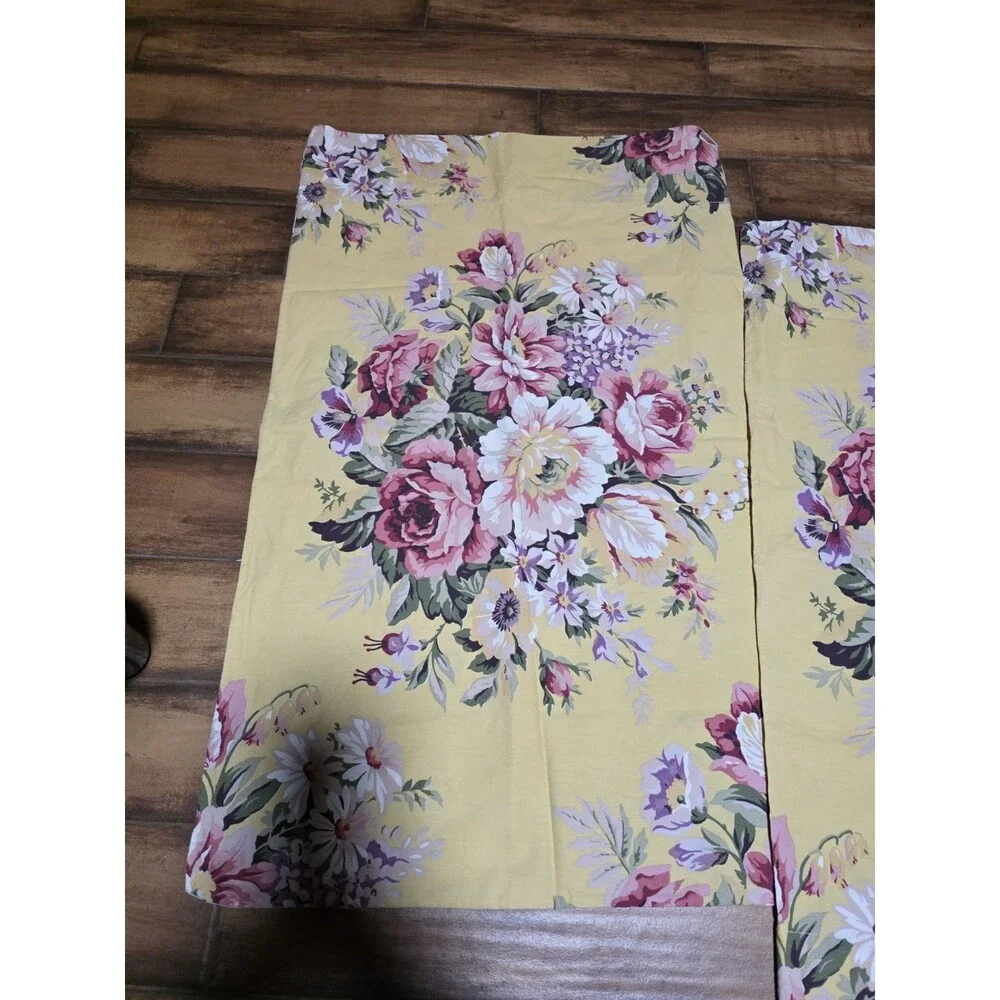 Vintage Ralph Lauren Sophie Brooke Qeen Size 2 Pillowcase Pair Yellow Cottage